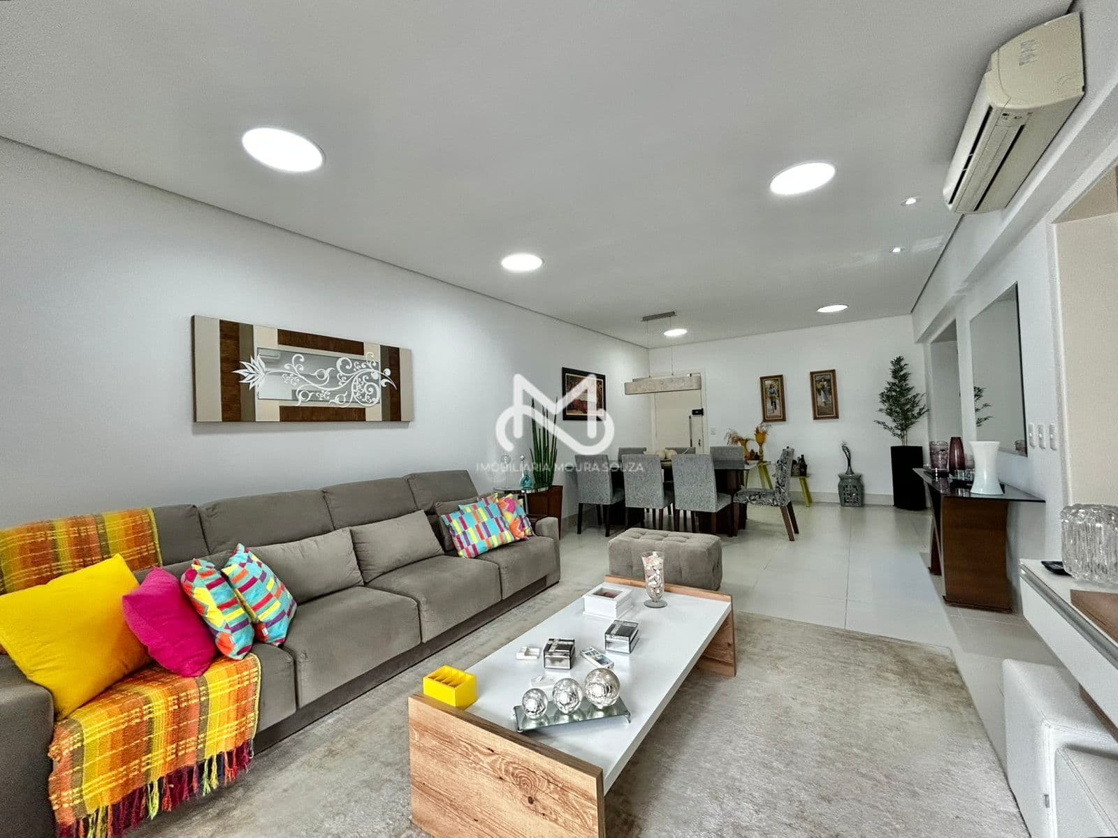 Apartamento à venda no Módulo 08 em Riviera de São Lourenço