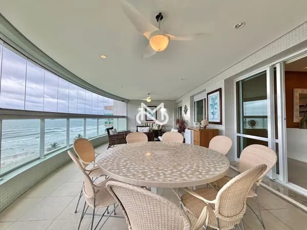 Apartamento de Alto Padrão à venda no Módulo 08 em Riviera de São Lourenço