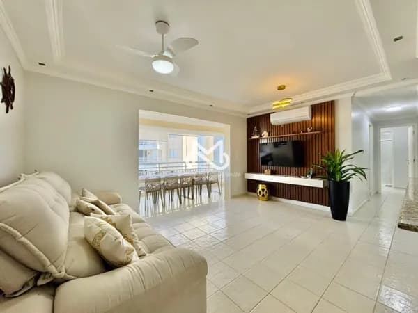 Apartamento a 50m da praia à venda em Bertioga/SP