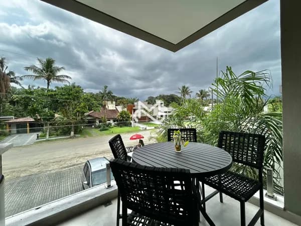 Apartamento de Alto Padrão no Módulo 22, em Riviera de São Lourenço.