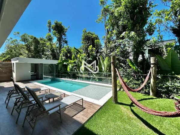 Casa Nova de Alto Padrão com 6 suítes À Venda