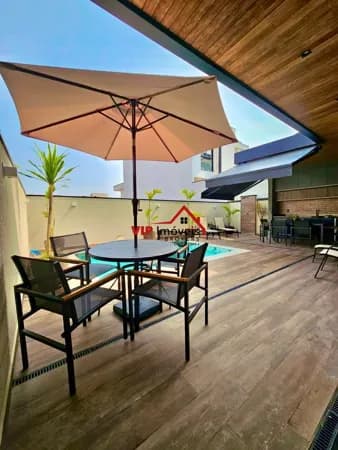 Maravilhosa casa com 196m² de área construída no Condomício Reseva Ermida