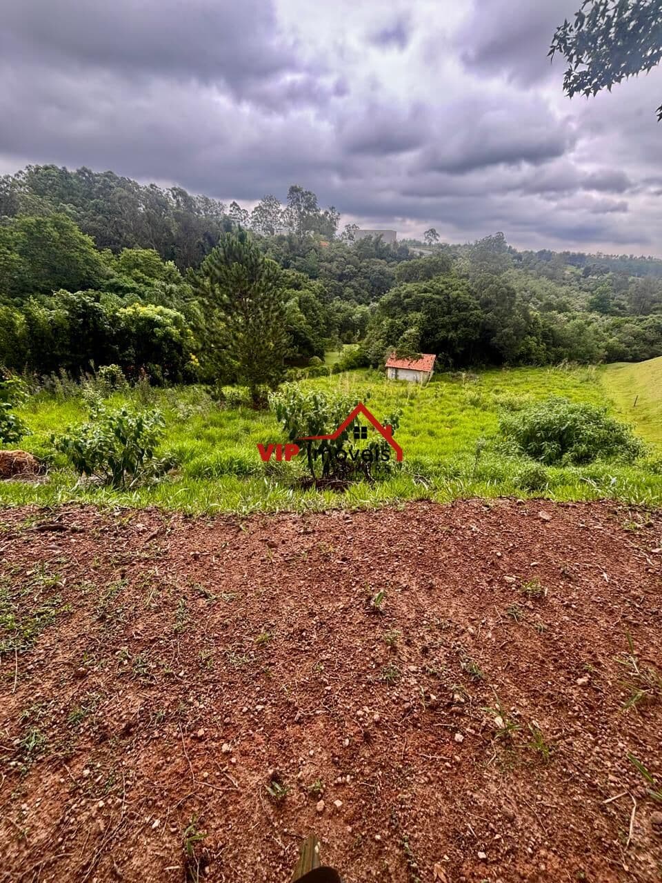 Excelente terreno de Alto Padrão no Condomínio Manácas com 6.240m²