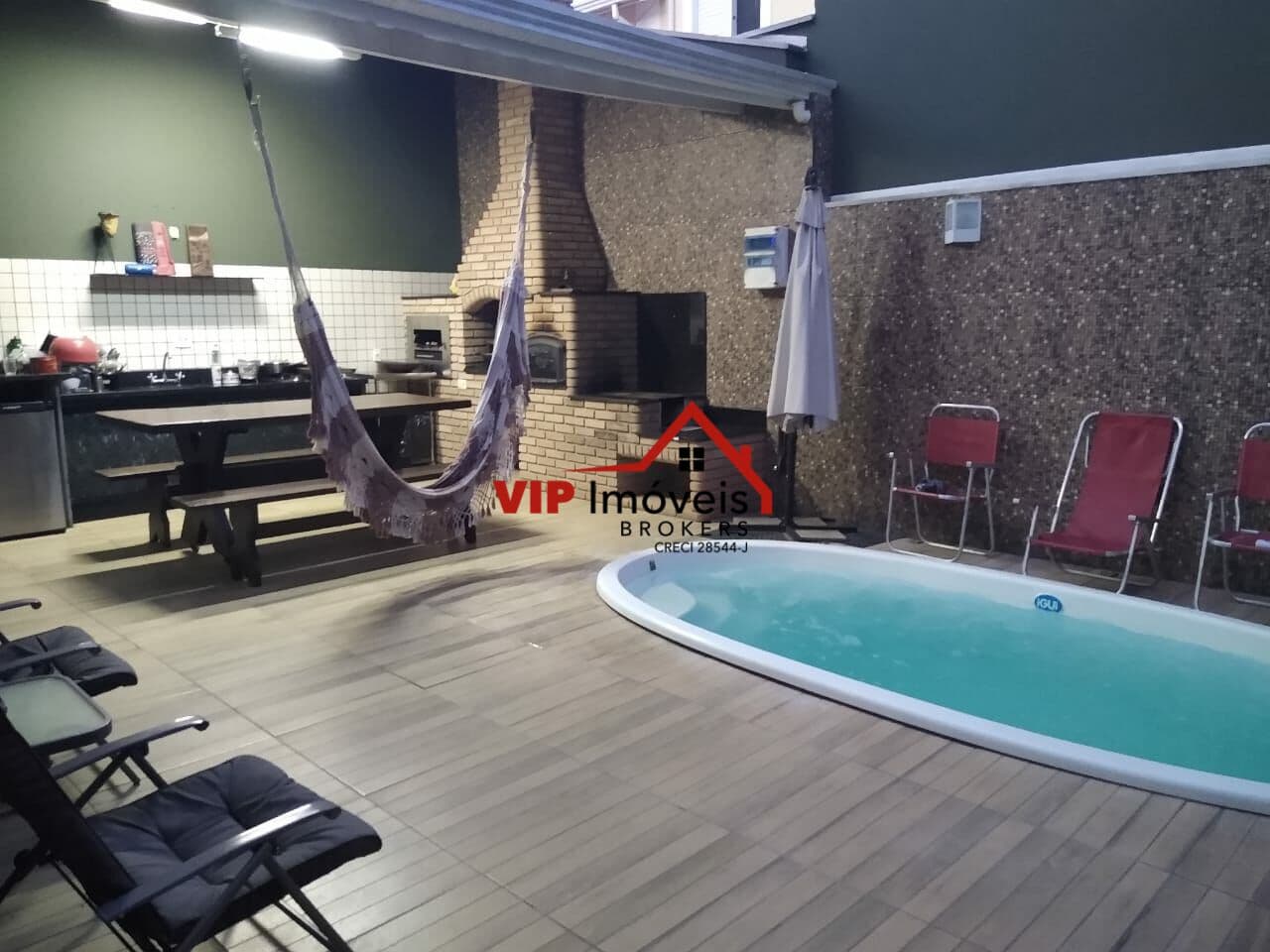 Excelente sobrado no Condomínio Giorno Di Sole 2 com 162m²