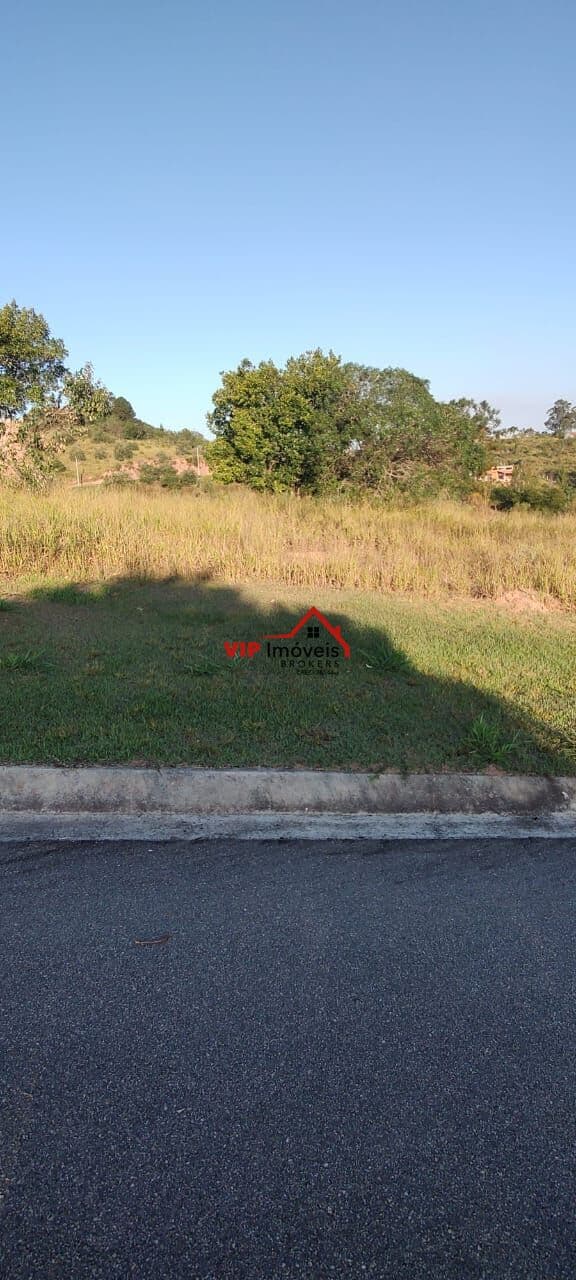 Lindo Terreno Plano no Condomínio Terras Caxambu com 1000m²