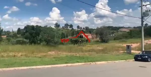 Maravilhoso terreno plano no Condomínio Terras Caxambu com 1000m²