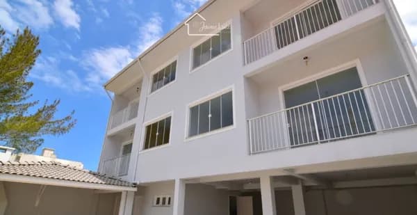 Casa Alvenaria + apartamentos
