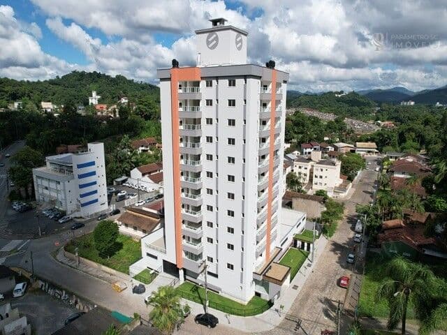 Apartamento 1 suite + 1 dormitório - 2 vagas - Salto, Blumenau/SC