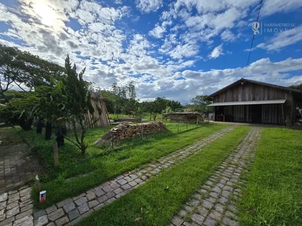 Casa no Bairro São Roque, em Timbó/SC