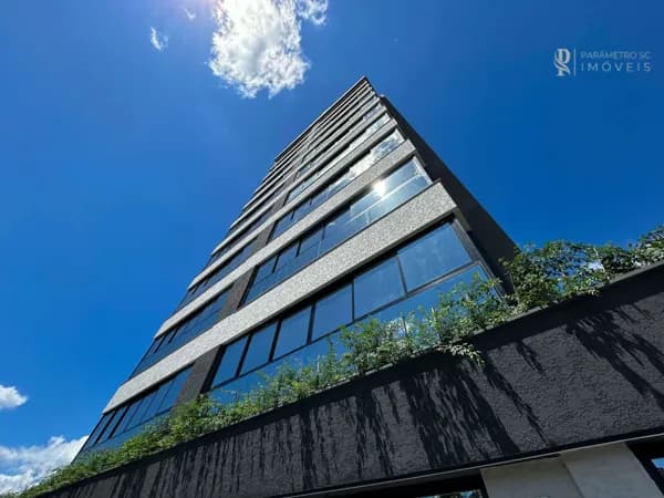 “Conforto e sofisticação: Apartamento 110 m² com 1 Suíte + 2 Demi e 2 vagas”