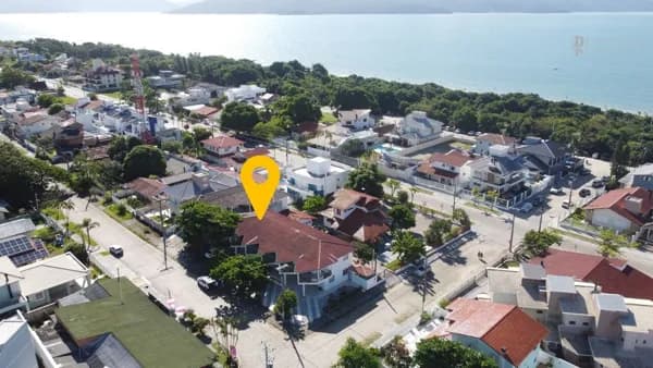 Pousada na Praia da Daniela, 190 metros do mar - Florianópolis/SC