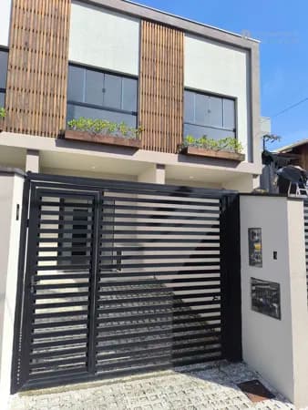 Casa Sobrado com 2 suítes e 90 m2, Bairro da Velha, Blumenau/SC