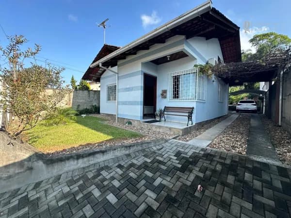Casa no Ribeirão das Pedras, em Indaial/SC