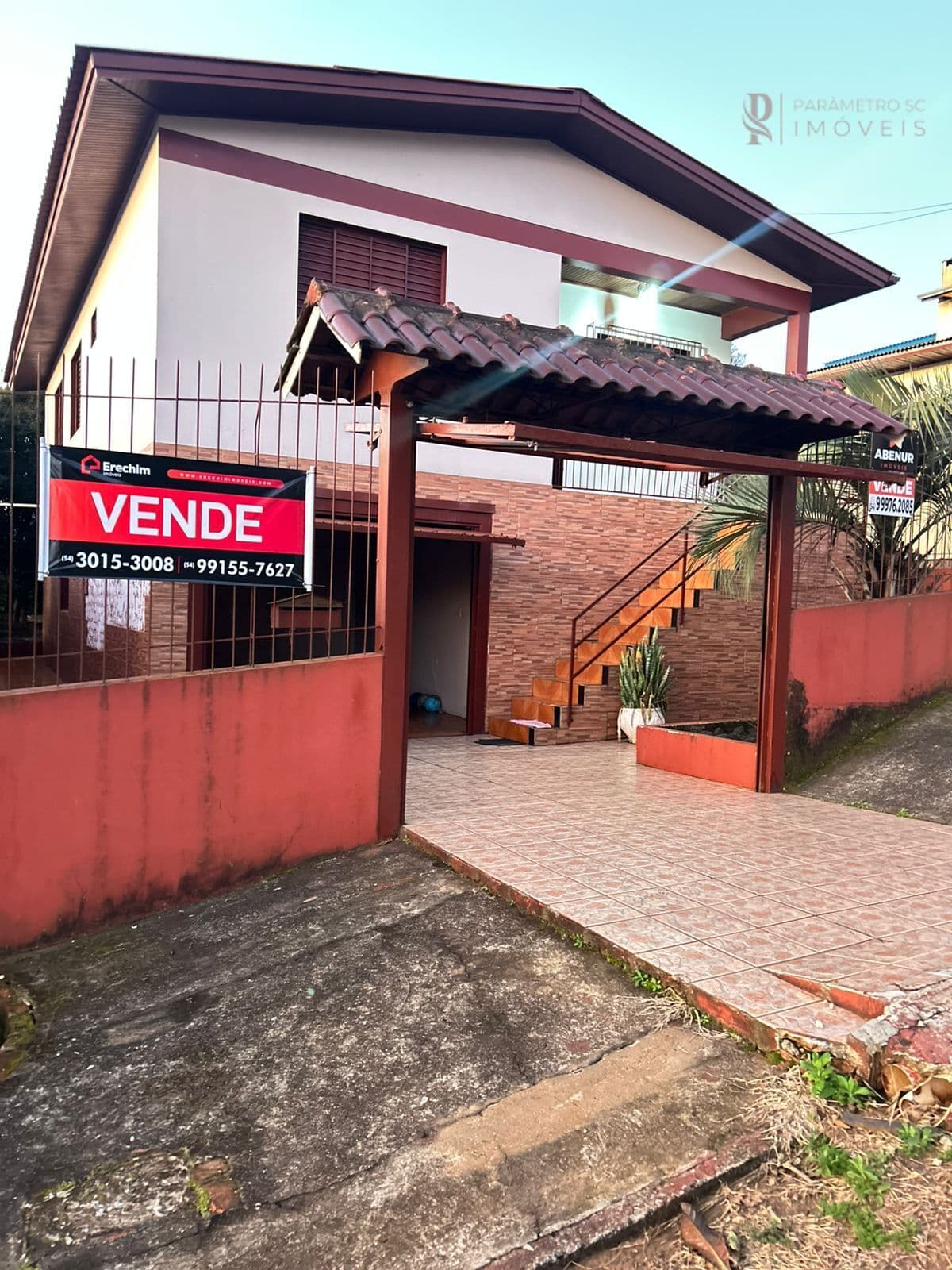 🏡 Oportunidade em Erechim – Casa com Dois Pavimentos para Moradia ou Renda Extra!
