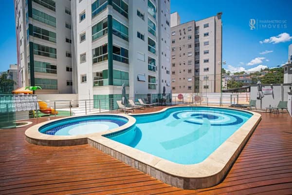 Alto Padrão - 3 suítes, 3 vagas - 213 m2 - Mobiliado no Jardim Blumenau, Blumenau/SC