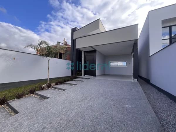 Casa em Canelinha - Centro