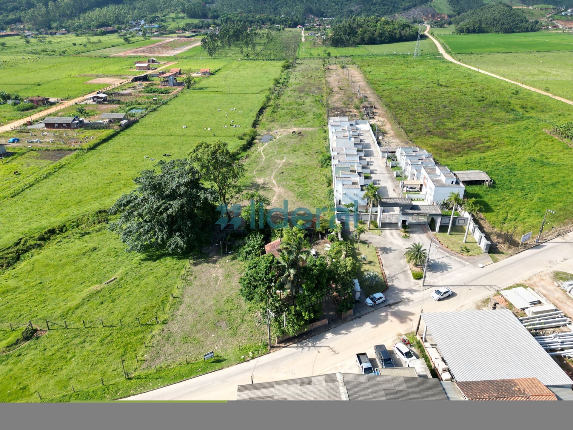 Terreno a venda no bairro Papagaios - Canelinha/SC