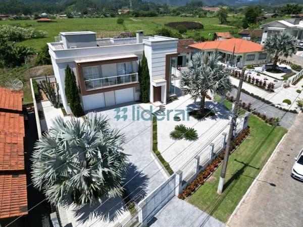 Casa Alto Padrão em Canelinha/SC