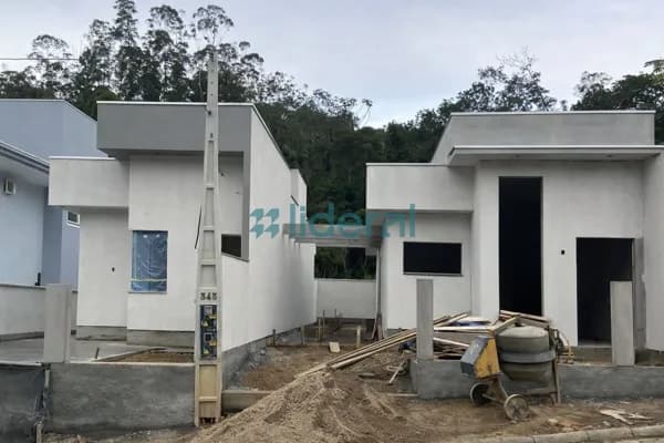 Casa a venda no bairro Trinta Reis - Nova Trento/SC
