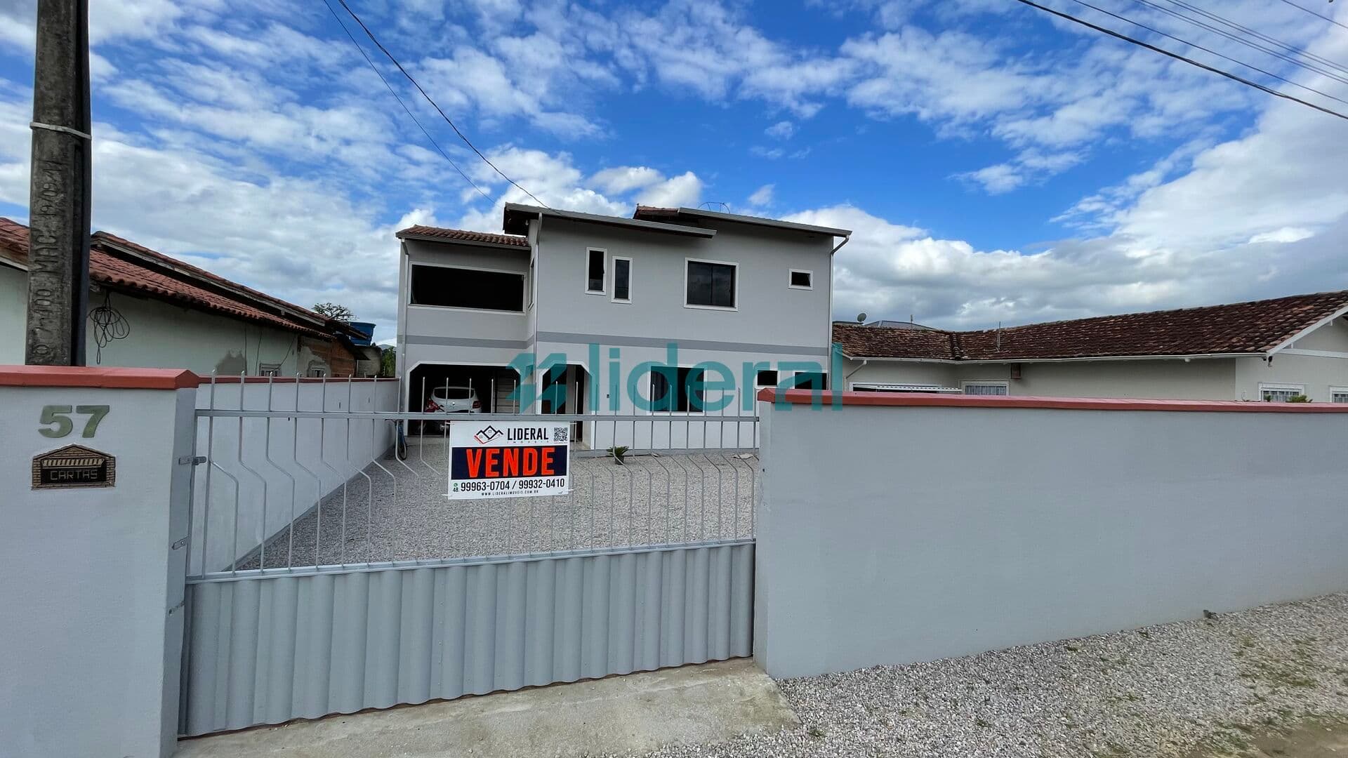 Casa à venda no Centro de Canelinha/SC