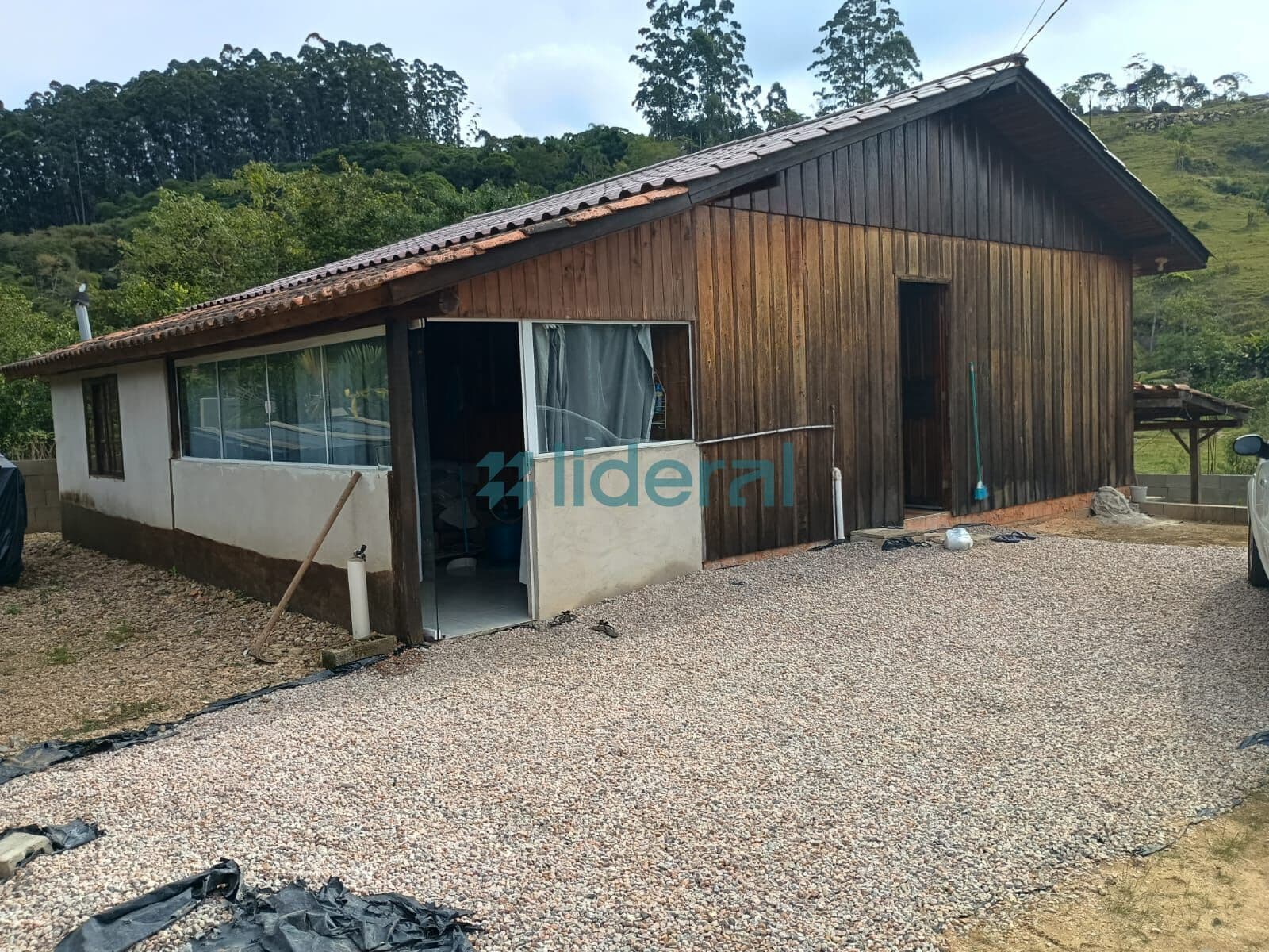 Fazenda/Sítios/Chácaras em Canelinha - Rio da Dona