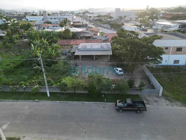 Lote/Terreno em Canelinha - Centro
