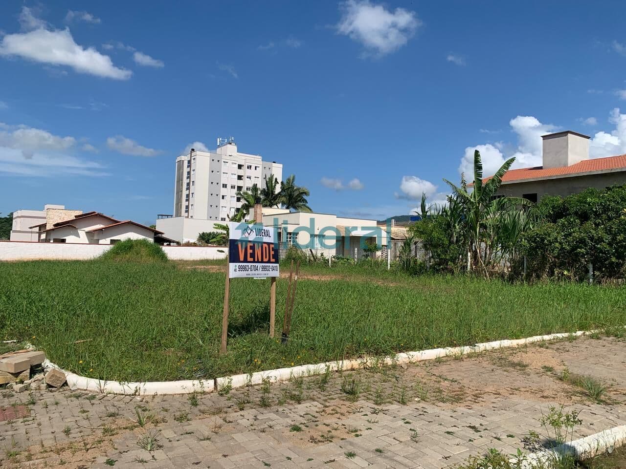 Lote/Terreno em Canelinha - Centro