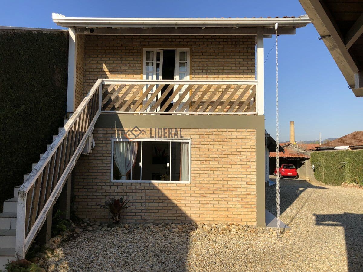 Casa Alto Padrão para Venda em Centro Canelinha-SC