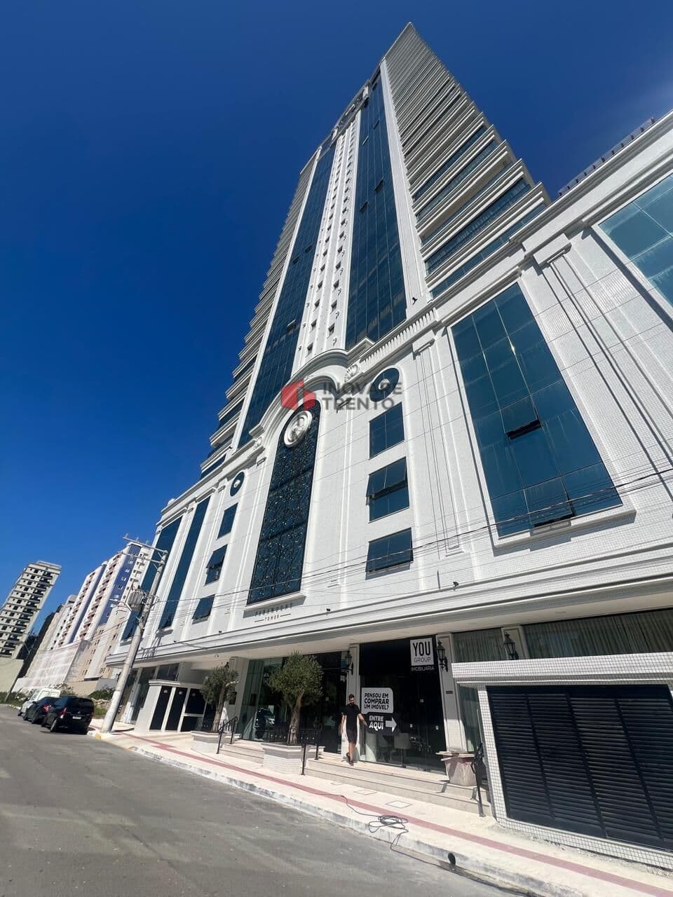 Apartamento em Itapema - Meia Praia