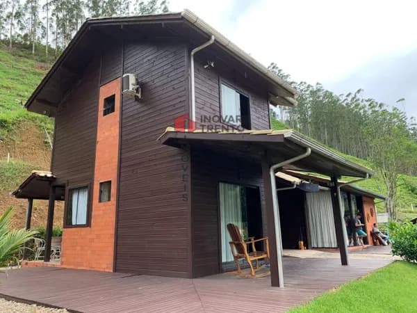 Chácara à Venda