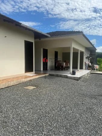 Casa em São João Batista - Centro