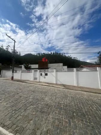 Casa em Nova Trento - Mato Queimado