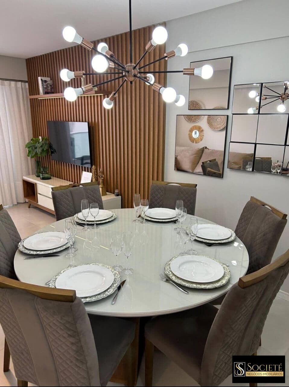 Apartamento à venda no Edifício Paris em Balneário Camboriú - SC