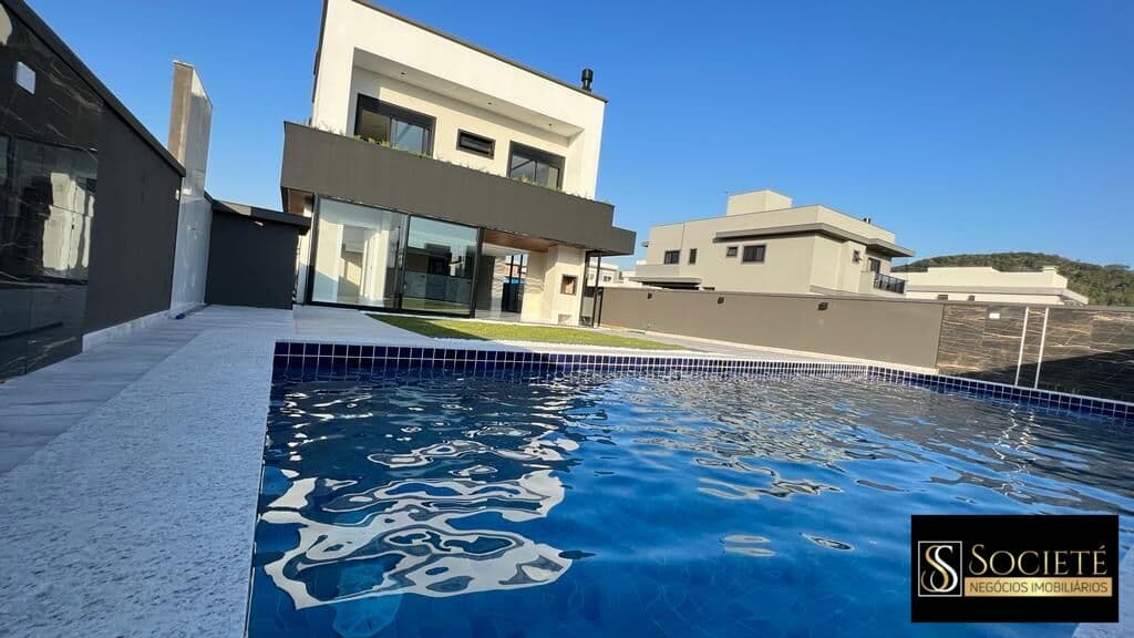 Casa Duplex no Condomínio Caledônia Private Village