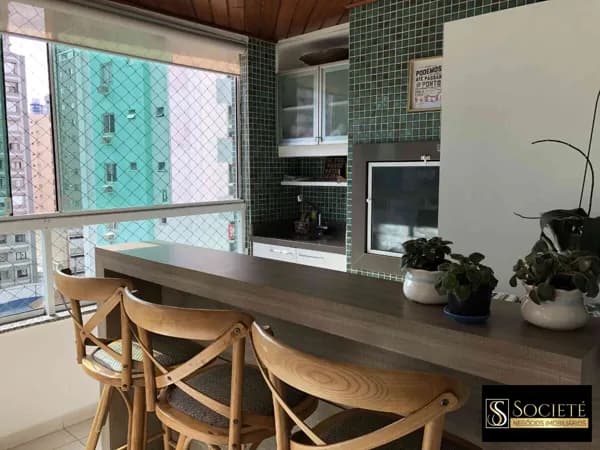 Apartamento à Venda No Residencial Velas ao Mar no Centro de Balneário Camboriú/SC