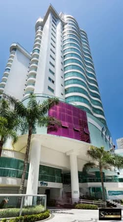 Apartamento à Venda no Edifício La Madeson em Balneário Camboriú