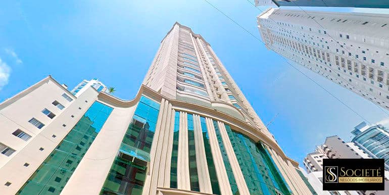 Apartamento Quadra Mar a venda no Edifício Grand Royale em Balneário Camboriú- SC