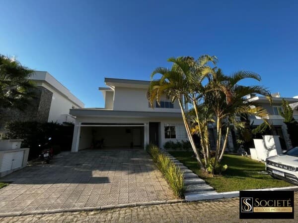Casa à Venda no Condomínio Horizontal Praia Brava - Itajaí - SC