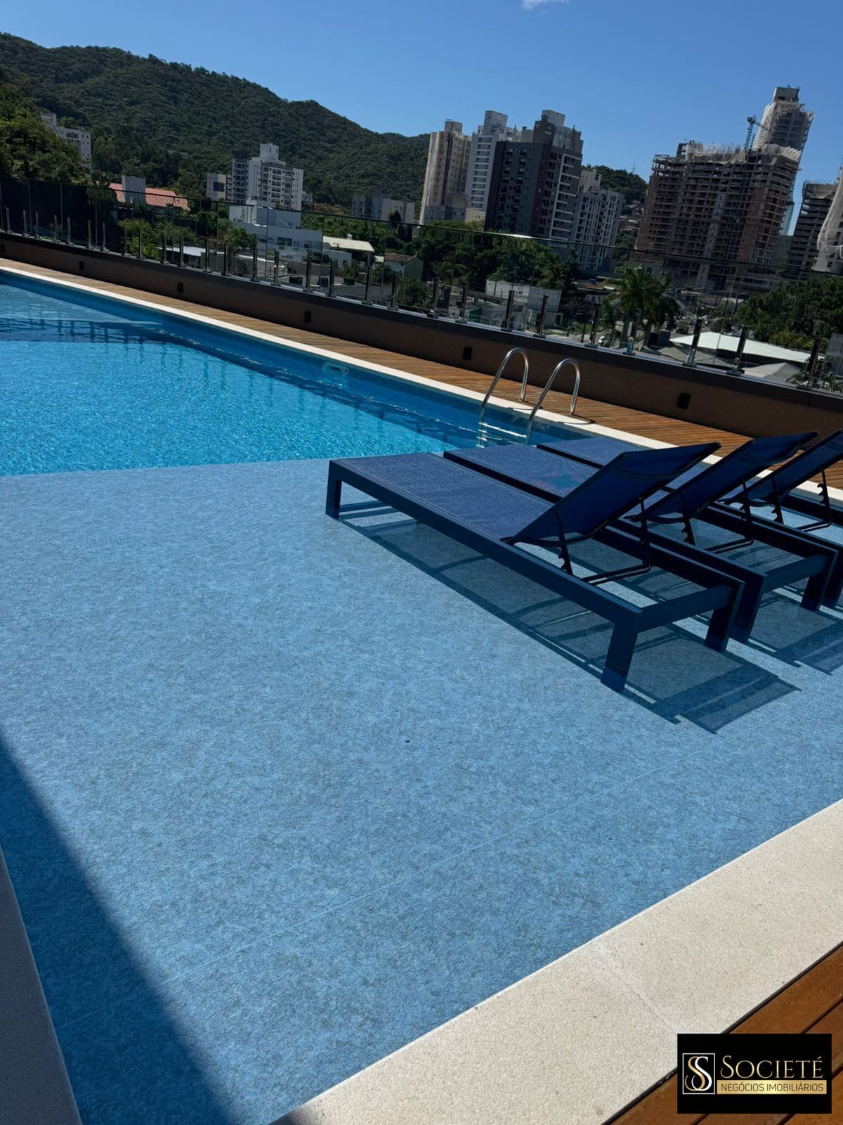 Apartamento Diferenciado à Venda no Edifício Portal da Brava - Praia dos Amores/Praia Brava - Balneário Camboriú SC