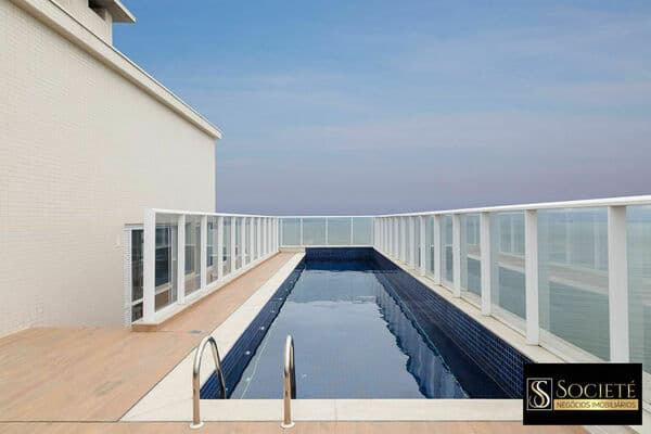 Cobertura Duplex Quadra Mar à Venda no Edifício Mirante das Águas em Balneário Camboriú - SC