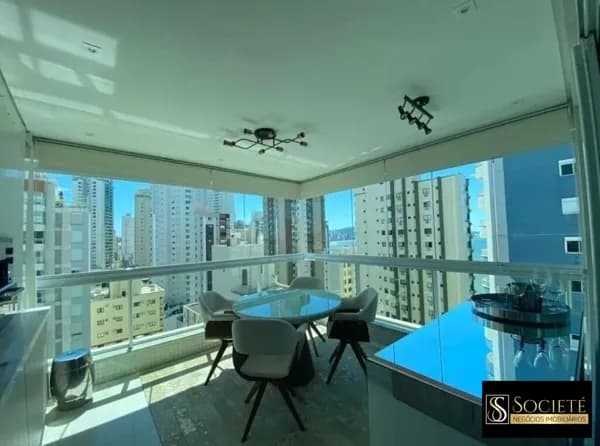 Apartamento Alto Padrão no Edifício Luar Biasa na Barra Sul em Balneário Camboriú