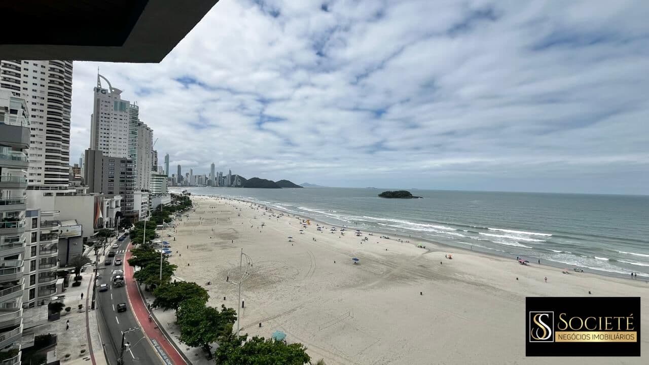 Apartamento Frente Mar à Venda no Edifício Mediterranne em Balneário Camboriú - SC