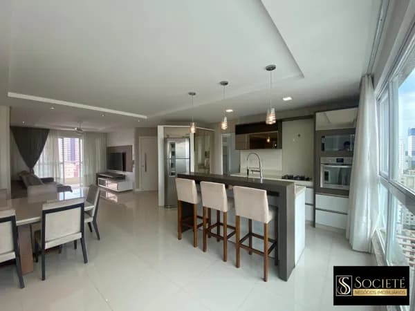 Apartamento pronto para morar no Edifício Villa Veneto centro de Balneário Camboriú