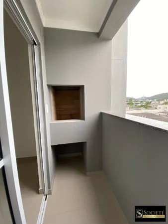 Apartamento à Venda no Condomínio Vivendas do Comendador no Bairro Cedro em Camboriú - SC