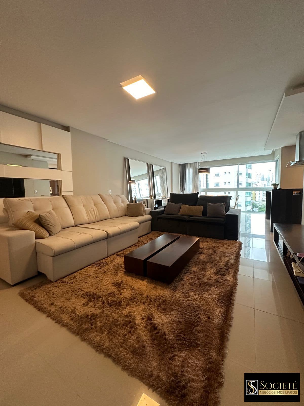 Apartamento à Venda no Edifício Sun Place em Balneário Camboriú - SC