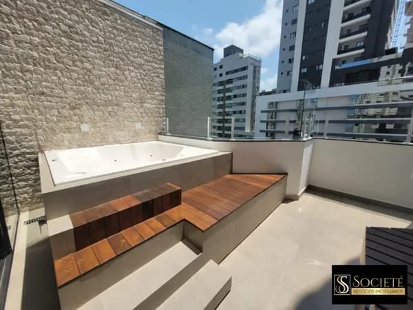 Apartamento finamente mobiliado no Edifício La Salle em Balneário Camboriú - SC