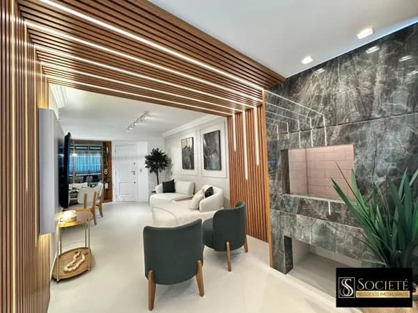 Apartamento à venda no Edifício Maria Mathilde Decorado Equipado e Mobiliado em Balneário Camboriú SC