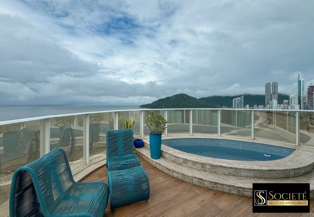 Cobertura Duplex Frente Mar no Gran Felicitá em Balneário Camboriú - SC