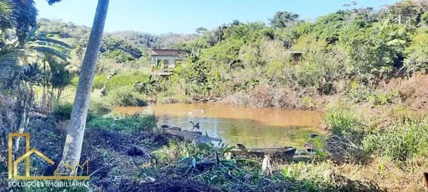 Terreno plano em Bambui, com 1354 metros, 4 km da praia e da lagoa