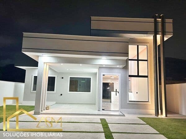 Linda casa com 3 quartos (1 suíte), sala pé direito alto, cozinha estilo americano, espaço gourmet…